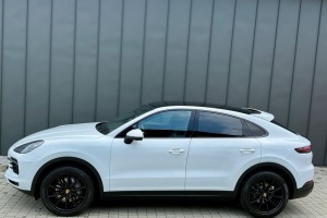 Porsche Cayenne Platinum Edition