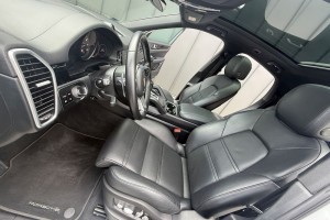 Porsche Cayenne Platinum Edition
