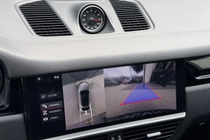 Porsche Cayenne Platinum Edition