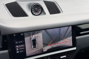 Porsche Cayenne Platinum Edition