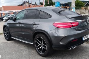 Mercedes-Benz GLE 350 d 4-Matic